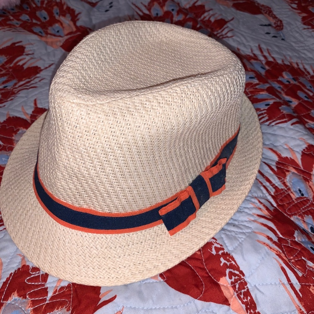 Tan fedora